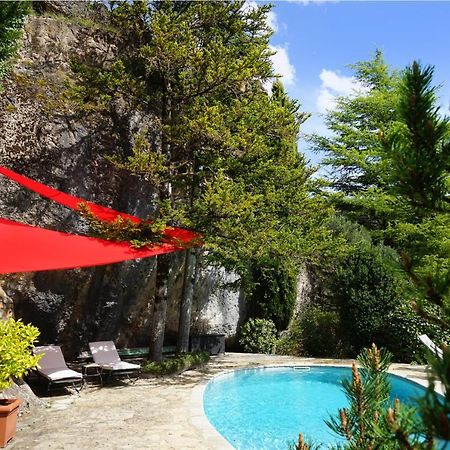 Le Colombier Saint-Veran La Roque-Sainte-Marguerite Luaran gambar