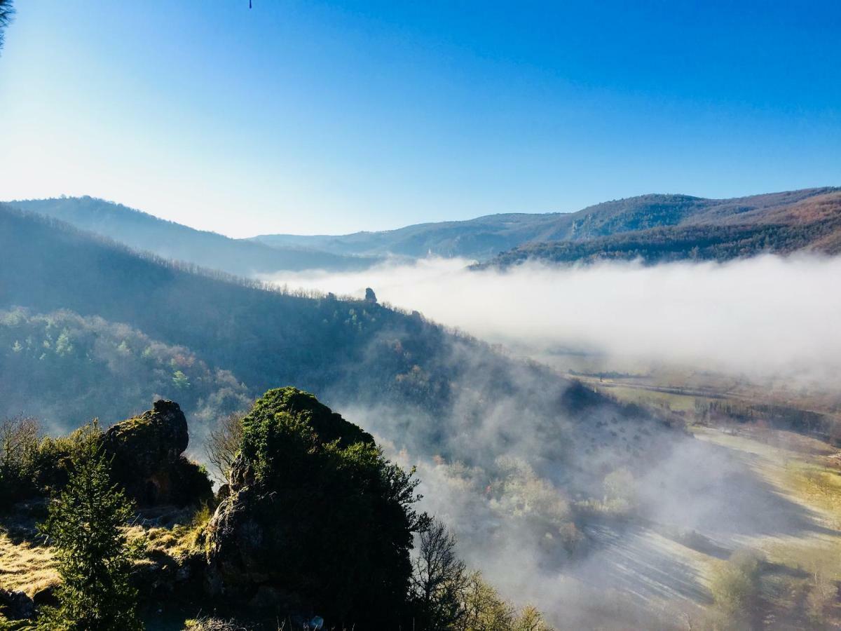 Le Colombier Saint-Veran La Roque-Sainte-Marguerite Luaran gambar